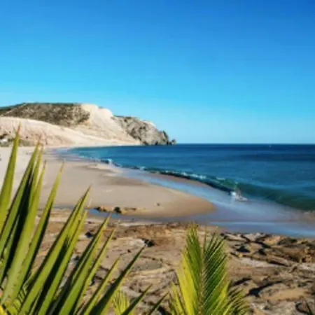 Central In At Walking Distance To The Beach And Center With Tv And Wifi * Luz