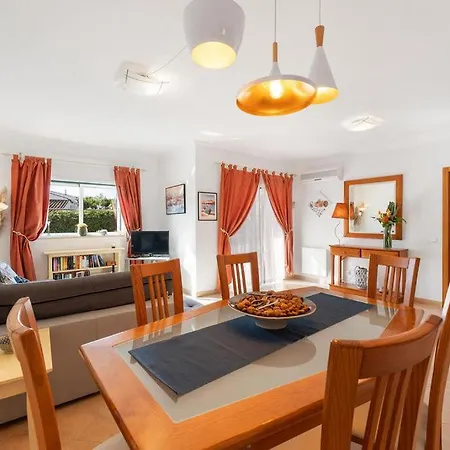In At Walking Distance To The And Center With Tv And Wifi *