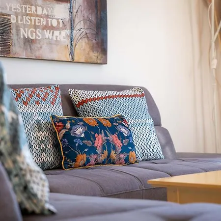 Apartamento Central In At Walking Distance To The Beach And Center With Tv And Wifi